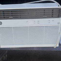 New GE Smart Air Conditioner 8,100 btu. With Remote. Tested Good And Cold. Must Pick Up