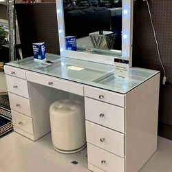 Avery Vanity & Top W/Led 
White and Black color available