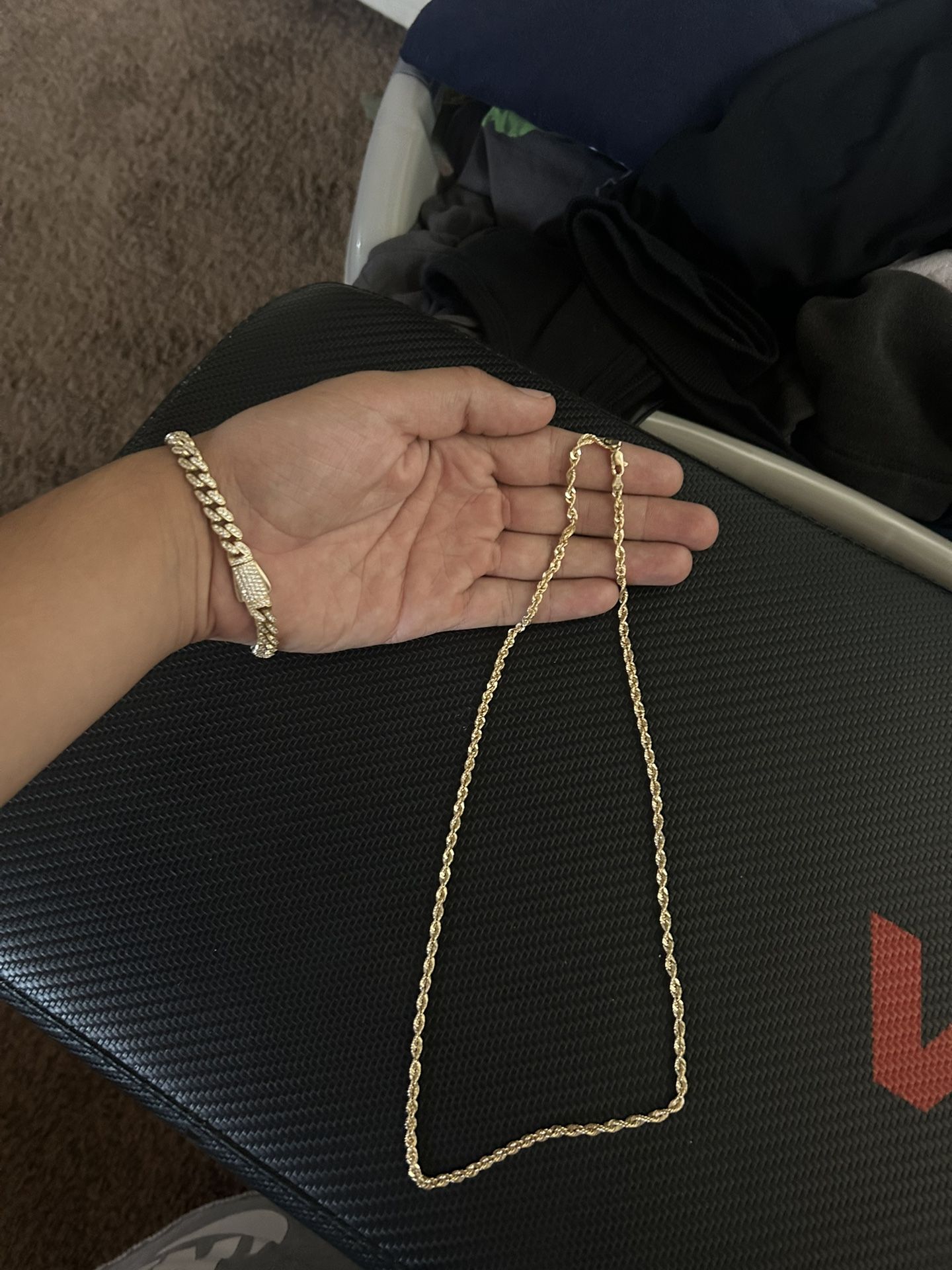14 k gold chain