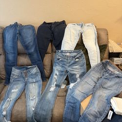 Jeans sizes 2-4 (all together)