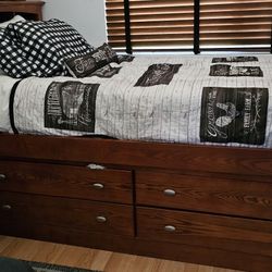 Captain Twin Bed With Storage 