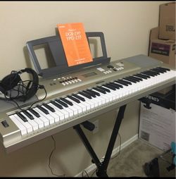 Yamaha YPG-235 Portable Grand Piano