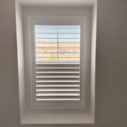 Plantation Shutters (FREE ESTIMATES & SAME DAY PRICING)- Custom, Wood, Interior Window Treatments, Coverings. Persianas de Madera. Se Habla Espanol.