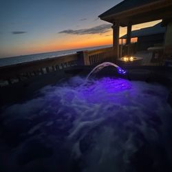 New USA Hot Tubs / Spas