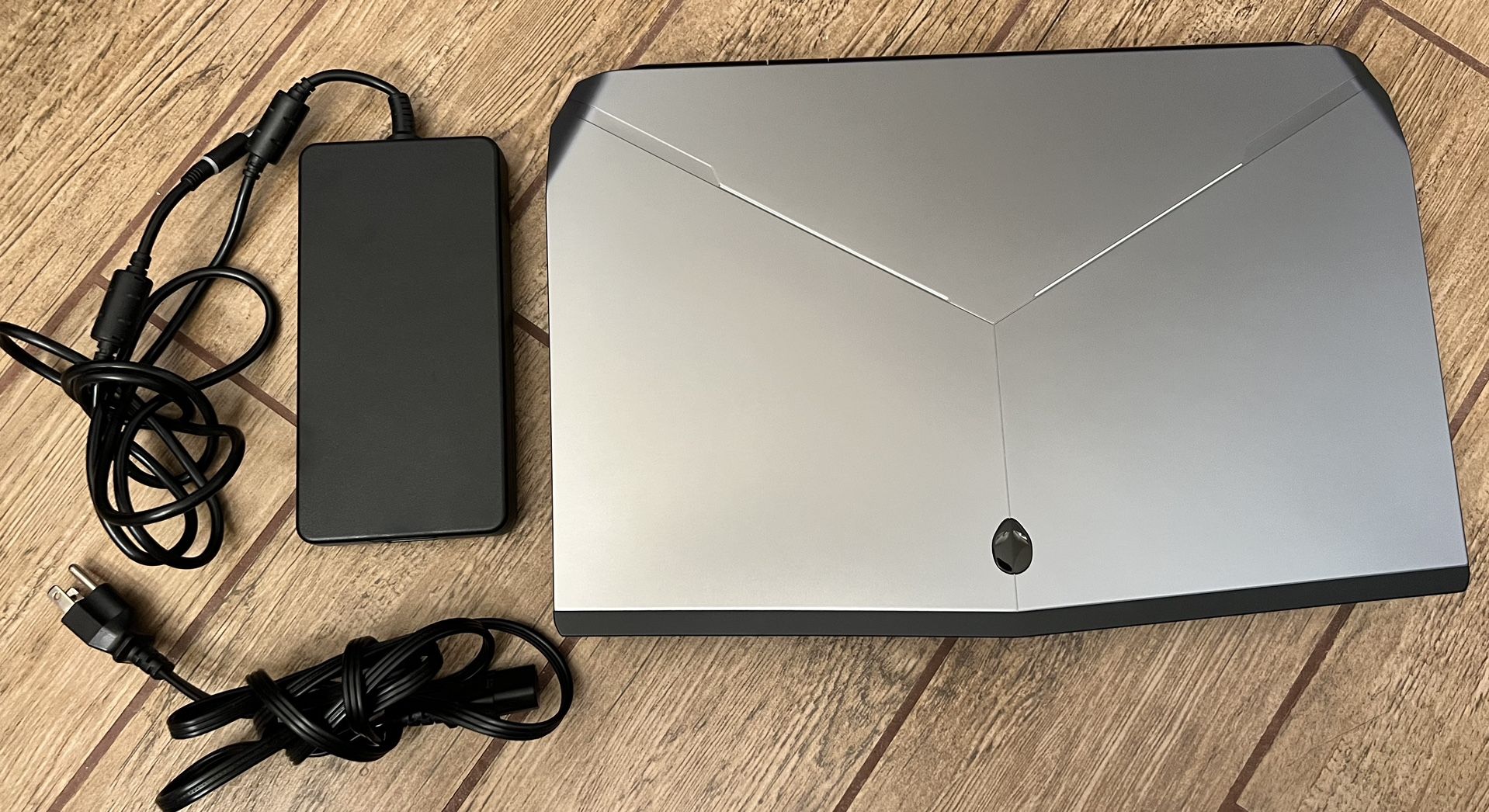 Alienware 17 R3 Gaming Laptop