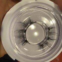 Magnetic Eyelashes