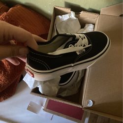 Boys Vans Size 11.5c 