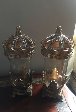 Candle holder or table decor