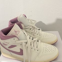 Nike Aid Jordan 1 Mid 