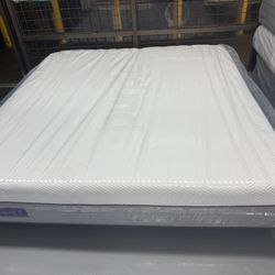 KING SIZE PURPLE PREMIER .3 MATTRESS & BOX SPRINGS BED SET