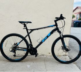 GT aggressor pro mountain bike, XL aluminum frame, Double walls rims size 27.5”, special for tallers
