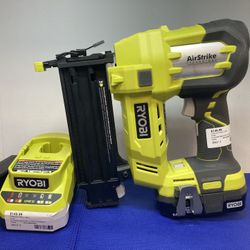 RYOBI P320VN - 18V Cordless AirStrike Brad Nailer w/ 1.5 Ah Battery and Charger