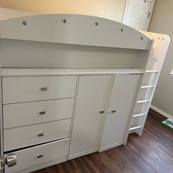 Kids bed