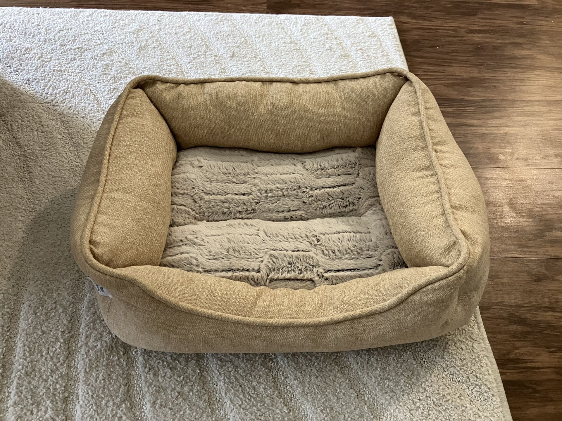 Small Cat/Dog Bed