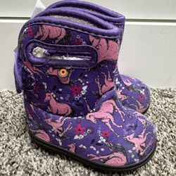 Bogs Neoprene Toddler Snow boots Size 4c