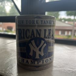 Selling Yankee Mug Shaving Bag Coasters 4 Different Wallets Italian Plate Corvette Mug Denver Mug  