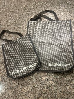 Lululemon reusable bag