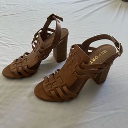 Size 8 women’s heels/sandals