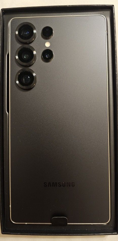 Samsung Galaxy S25 Ultra 512GB 12GB RAM | 6.9" AMOLED Display, 200MP, S-Pen Included | GSM unlocked Dual SIM International Version AI Smartphone