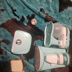 Trio Of Expresso Maker, Toaster And Mixer 