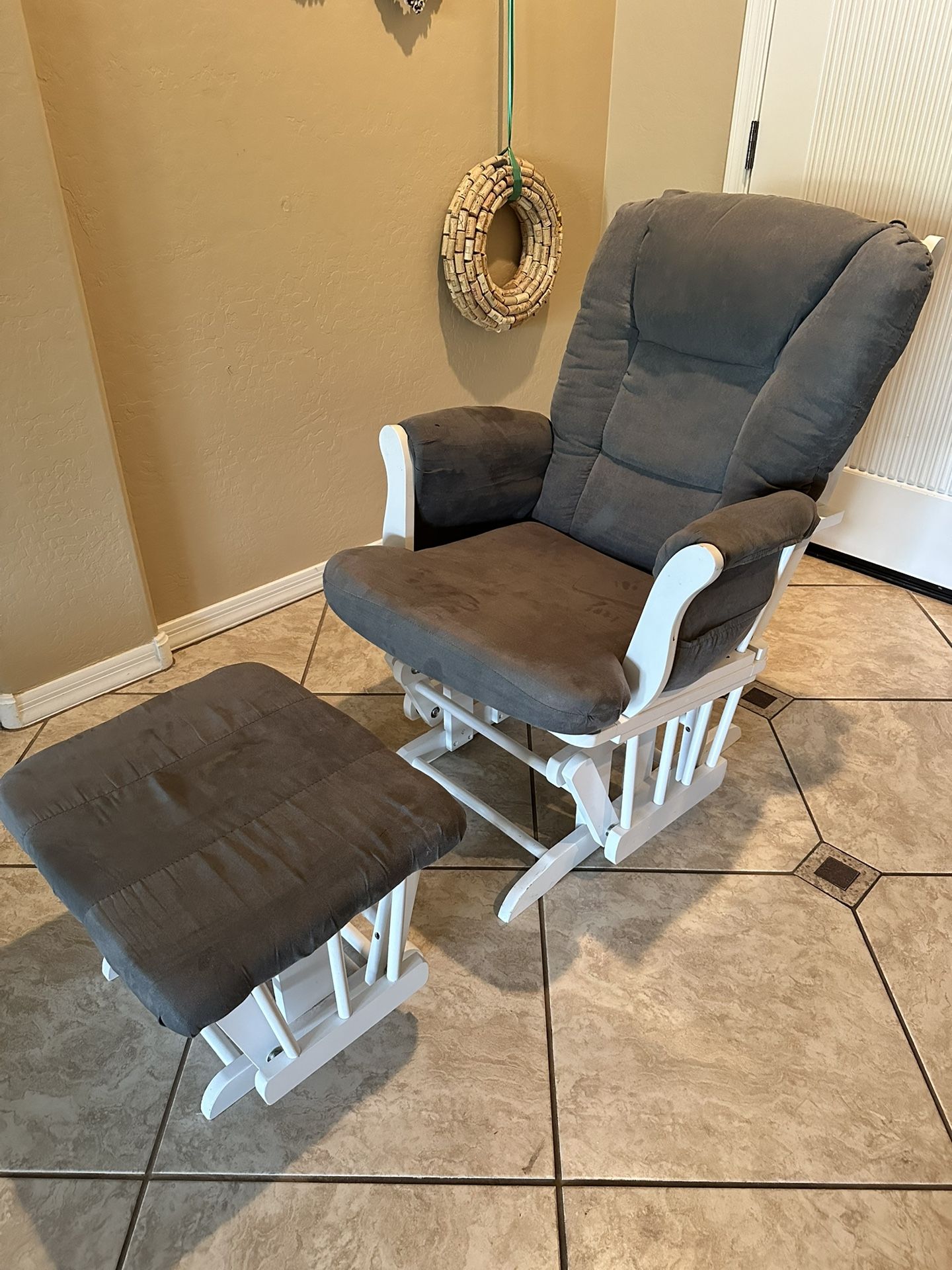 Glider And Ottoman 