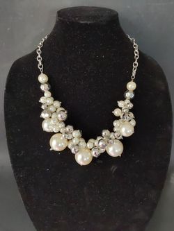 Costume Jewelry  - Faux Cluster Pearls Necklace