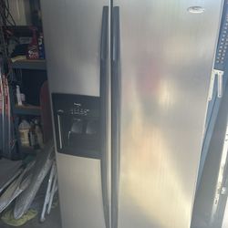 Whirlpool Gold Refrigerator Freezer Side By Side Works Great!!