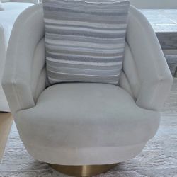 Velvet Swivel Accent chair