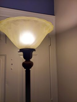 Floor lamp