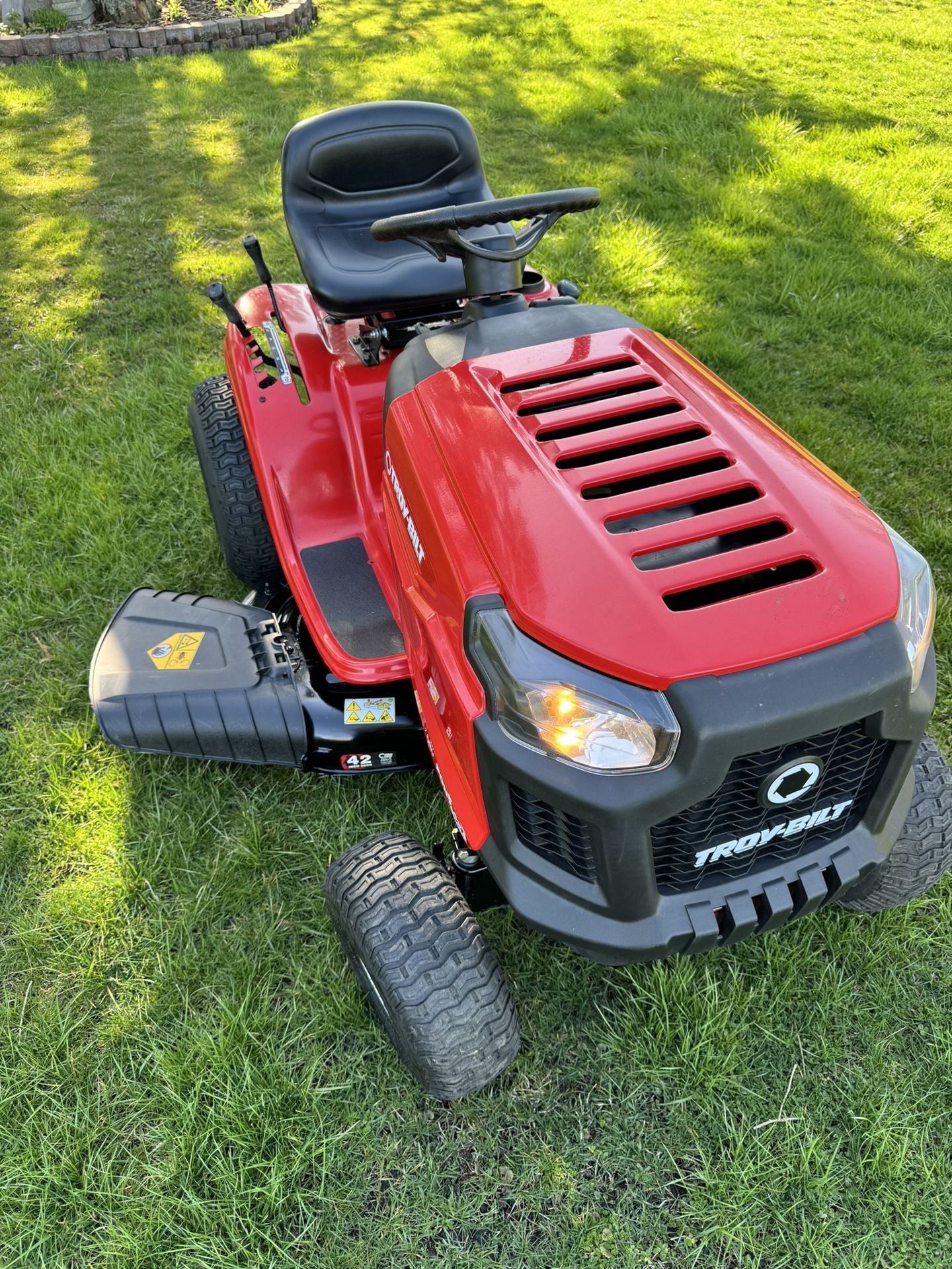 Troy Bilt Lawn Tractor 