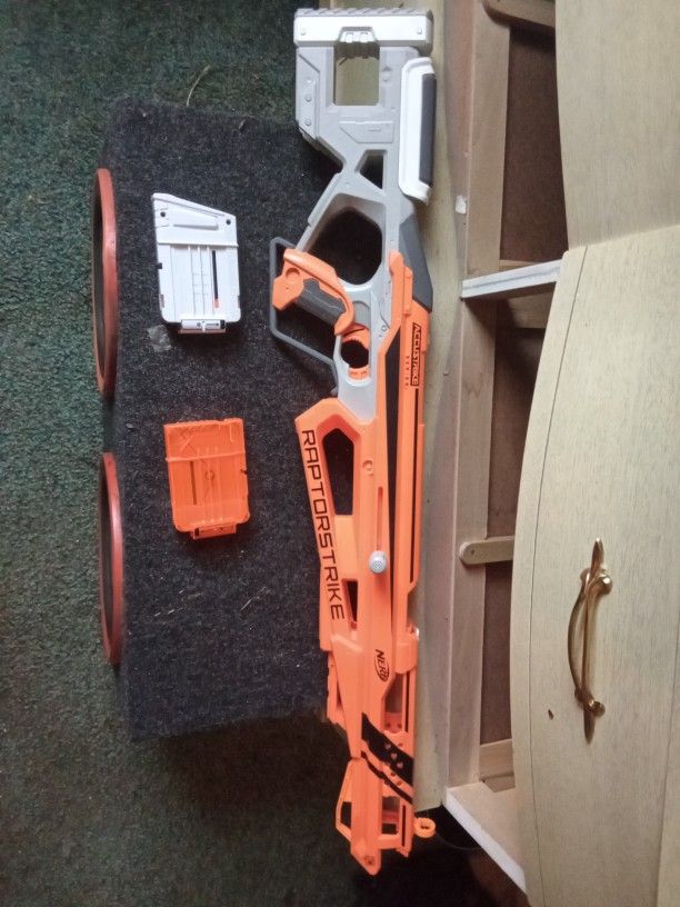 Nerf Gun Is A Raptorstrike In Good Condition