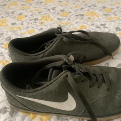 Nike SB Olive Green 9.5