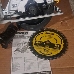 Dewalt DCS565B 20 Volt MAX 6-1/2" Brushless Cordless Circular Saw - tool only