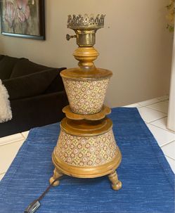 Vintage Multi-tiered Floral Pattern Wood Lamp