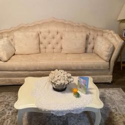 Beautiful Antique Couch. 