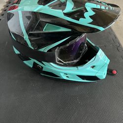 Women’s Fox Racing Helmet