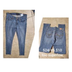 Women's Jeans Levi's  NO Zelle. Pick Up In San Jacinto 