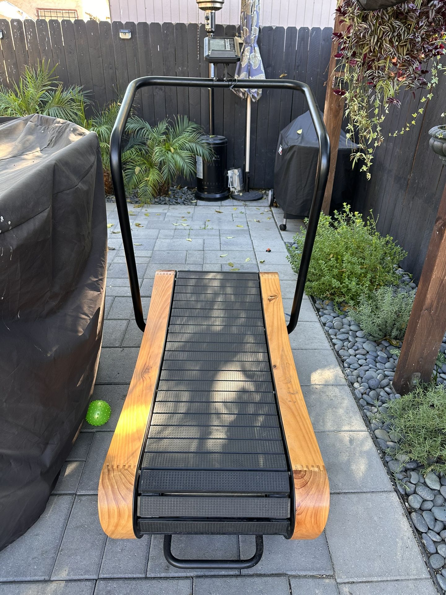 WOODEN RESIDENTIAL MANUAL TREADMILL