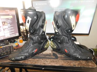 SIDI Vertigo 2 motorcycle boots