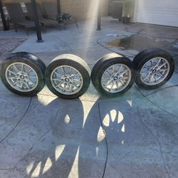 225/50R 16 BMW  Tires and Rims 