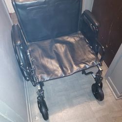 Drive Medical Bariatric Sentra EC HEAVY DUTY Wheelchair 