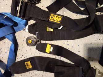 Six point racing harness