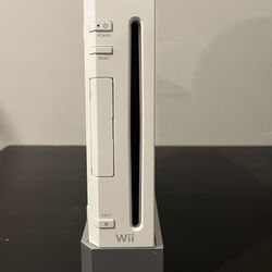 Nintendo Wii Console & Xbox Set
