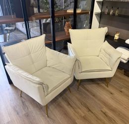 Accent chairs beige