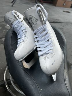 Jackson 150 IceSkating