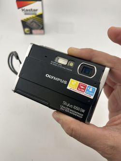 Olympus Stylus 1050 SW 10.1 MP Digital Camera Batt + Charger