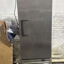 True Refrigeration Commercial Right Hinge One Section Reach In 