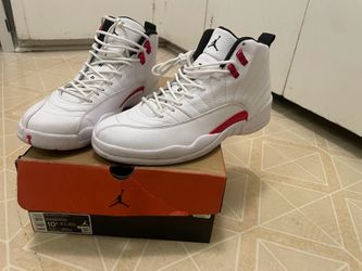 Air Jordon 12 retro  10.5 men
