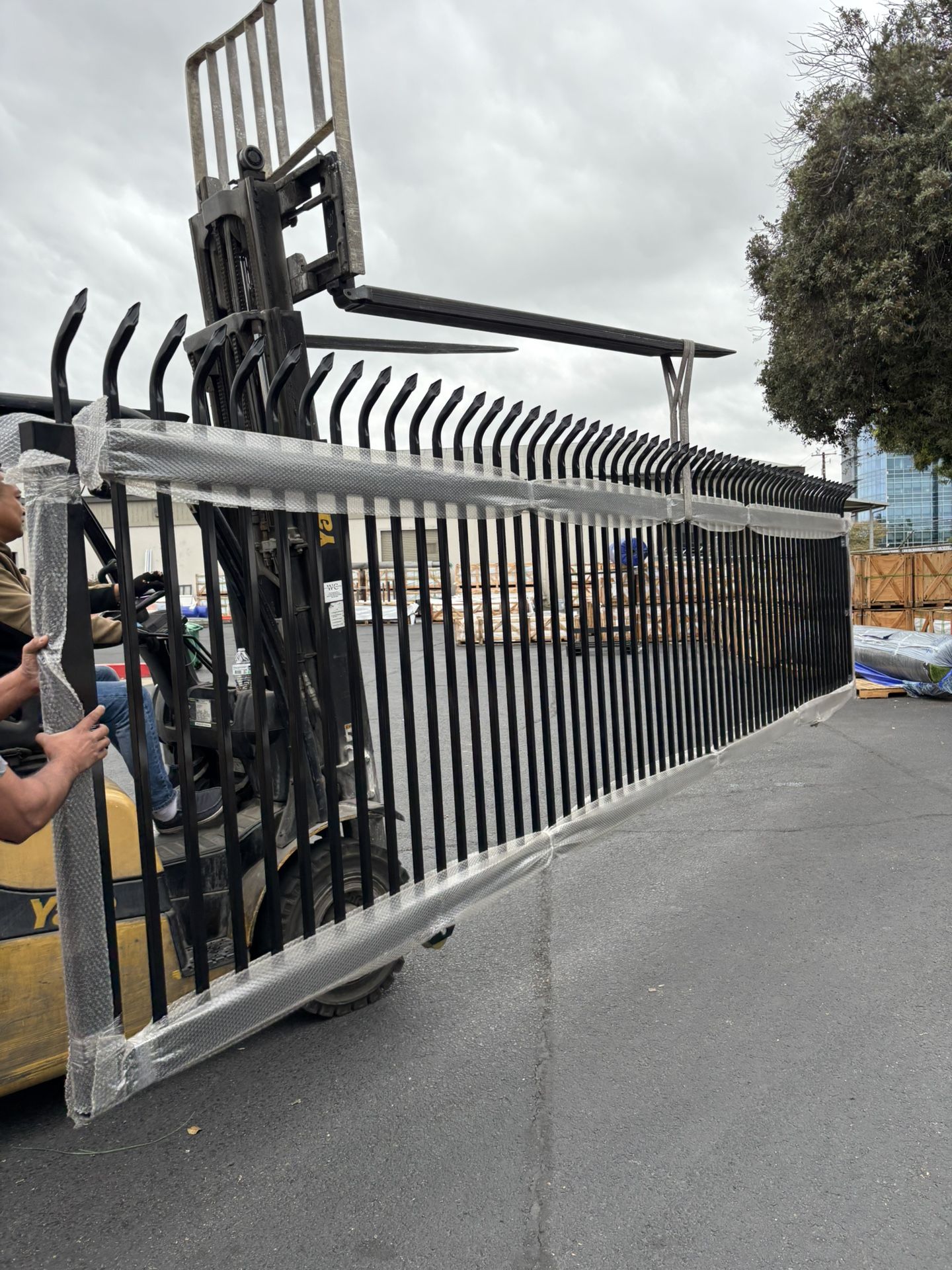 Heavy-Duty & Anti-Climb driveway gates