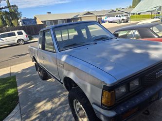 1986 Nissan Pickup